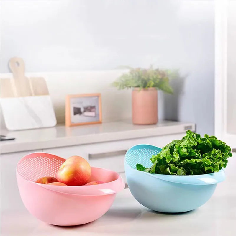 Plastic rice strainer from WinniHouse, kitchen colander for washing rice, fruits, and vegetables, with drainage holes.
