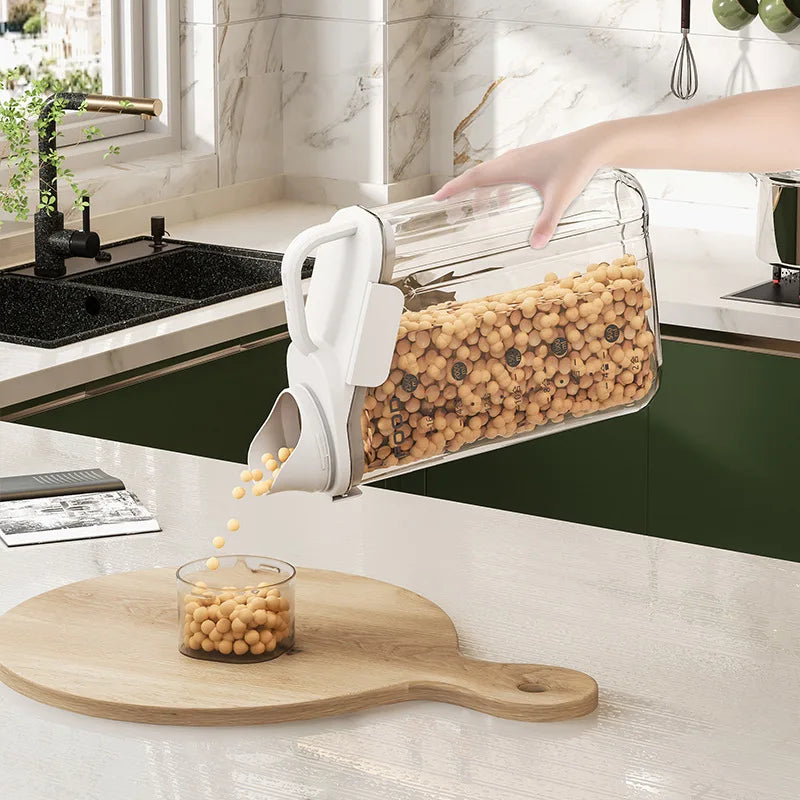 WinniHouse moisture-proof grain storage container showing secure lid and airtight design for preserving grains.