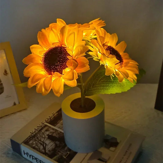Rechargeable LED sunflower night light by WinniHouse, featuring a vibrant sunflower design and soft ambient glow.
