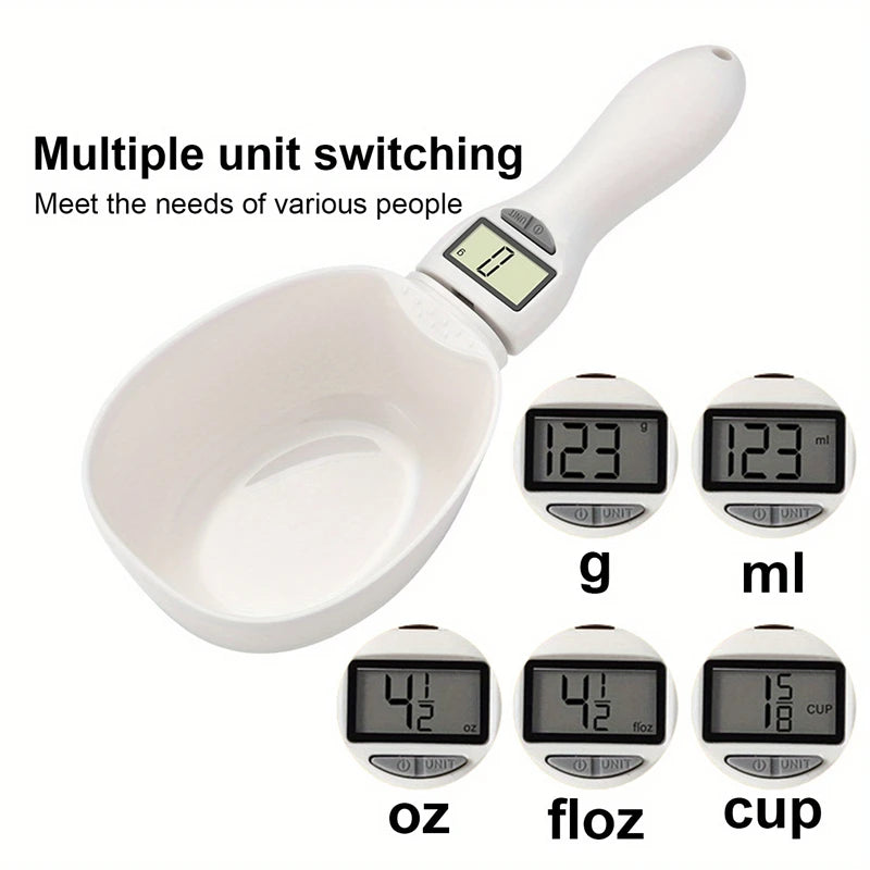 Digital food measuring spoon by WinniShop with built-in scale for accurate pet and kitchen ingredient measurements.